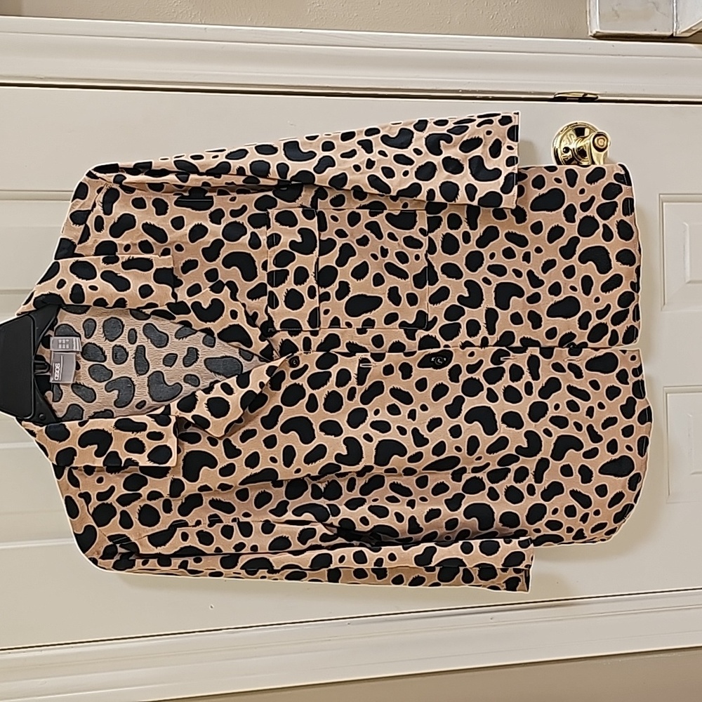 ASOS cheetah print button down blouse. Size 8